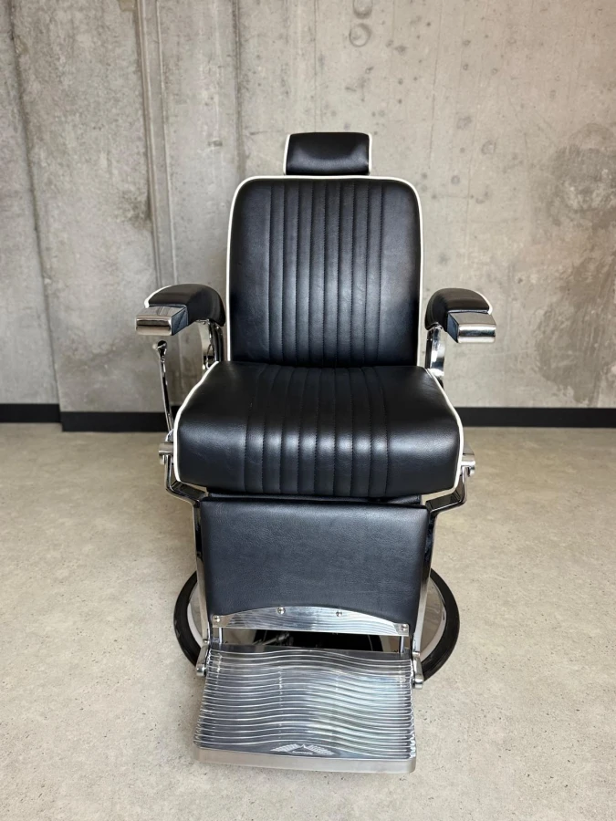 Fotel barberski Gentleman sesja 7.jpg