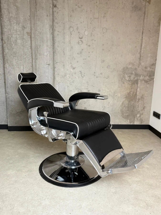 Fotel barberski Gentleman sesja 4.jpg