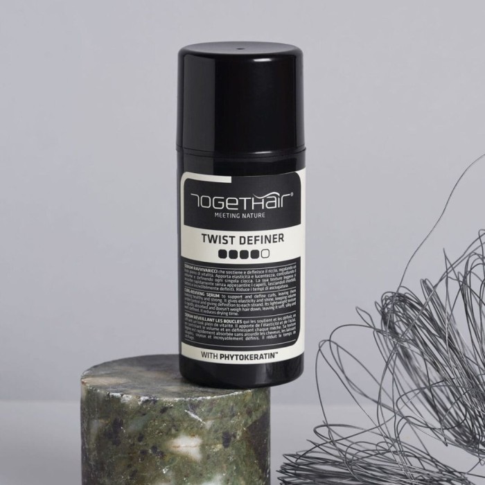 Togethair Twist definer spray definiujący loki.jpg