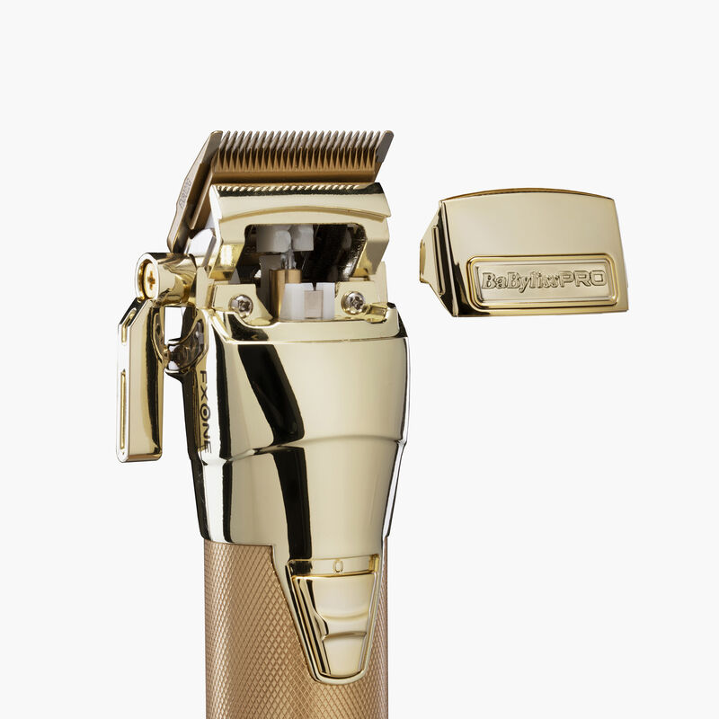 Zdejmowana magnetyczna klapka ułatwiająca czyszczenie maszynki BaByliss PRO FXONE FX899GE