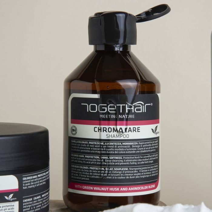 Togethair Chromacare szampon do włosów farbowanych – detal opakowania